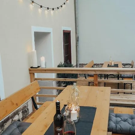 Zum Gruenen Specht Locanda Oberzeiring