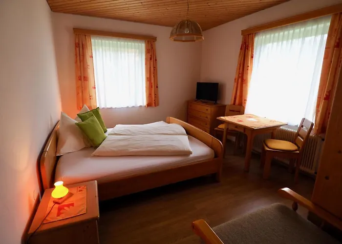 Zum Gruenen Specht Oberzeiring