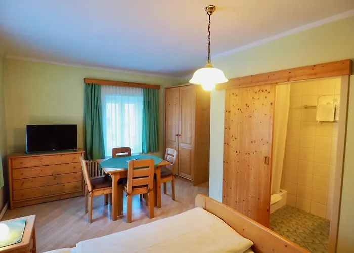 Zum Gruenen Specht * Oberzeiring